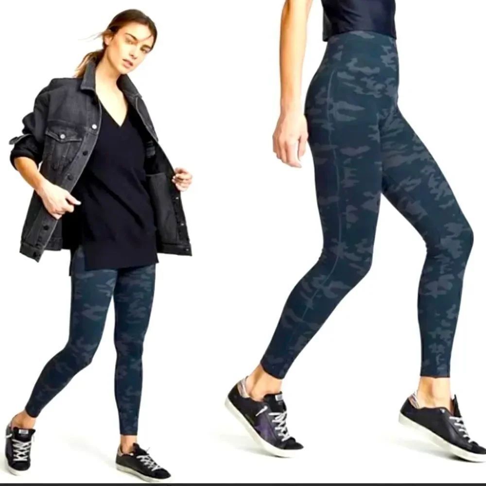 SPANX Look At Me Now Seamless Camo Leggings Women Size L